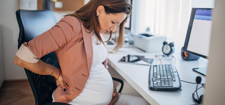  Lei federal garante afastamento imediato de bancárias grávidas do trabalho presencial