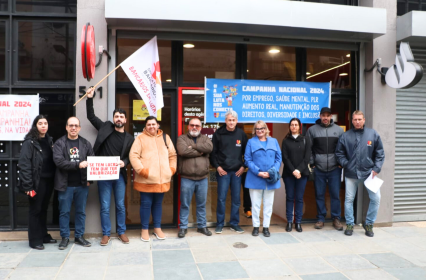  Dia Nacional de Luta: bancários de Pelotas e Região fecham Agência Pelotas do Santander